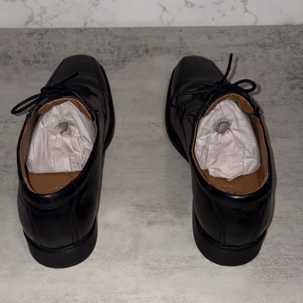 MENS Collection by Clarks Black Leather Lace-Up Dress Shoes - Picture 5 of 6